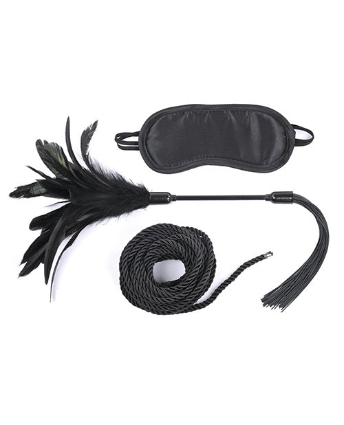 Sex And Mischief Shadow Tie And Tickle Kit